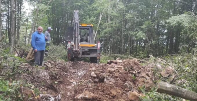 ÇATALÇAM KÖYÜ İÇME SUYU ŞEBEKE HATTI ÇALIŞMASI SÜRÜYOR