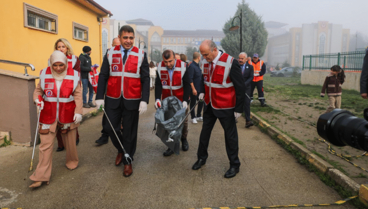 Düzce’de Öğrenciler ‘Temiz Şehir’ İçin Sahada