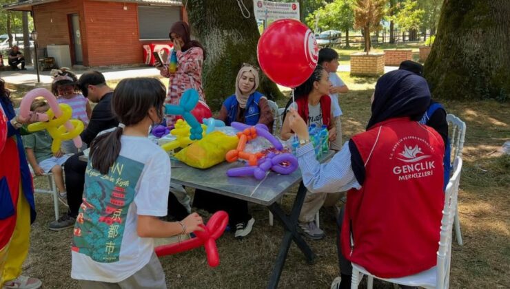 ÇOCUK EVLERİ VE KORUYUCU AİLELER ETKİNLİĞİ DÜZCE’DE GERÇEKLEŞTİRİLDİ