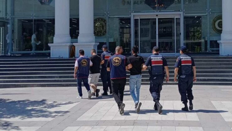 DÜZCE’DE HAKLARINDA KESİNLEŞMİŞ HAPİS CEZASI BULUNAN 2 HÜKÜMLÜ YAKALANDI