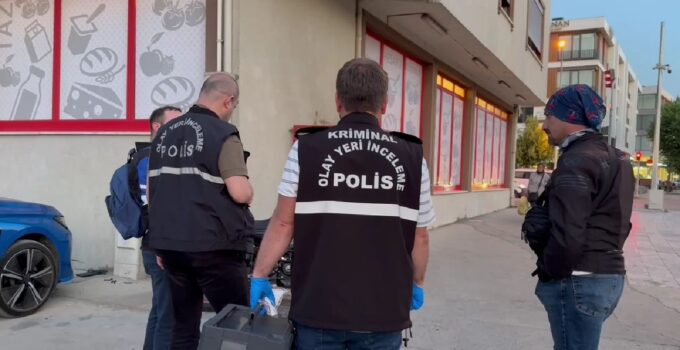 ACEMİ HIRSIZLAR MOTOSİKLETİ ÇALMAK İSTEDİ !