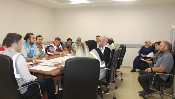 ÇİLİMLİ İLÇE DEVLET HASTANESİ’NDE 2025 YILI HAP MASA BAŞI TATBİKATI GERÇEKLEŞTİRİLDİ