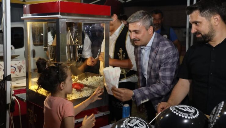 AÇIK HAVA SİNEMA GECELERİ DURAKLAR KÖYÜ’NDE DEVAM ETTİ