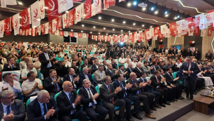 YENİDEN REFAH PARTİSİ DÜZCE KONGRESİ’NDE OLAYLAR GÜNDEM OLDU