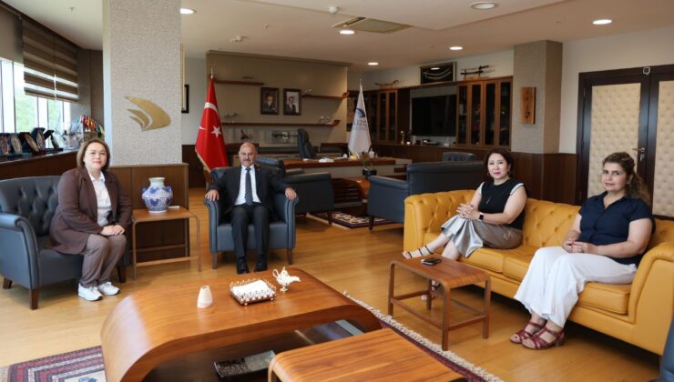 DÜZCE ÜNİVERSİTESİ, KAZAKİSTANLI ORTAKLARINI AĞIRLADI