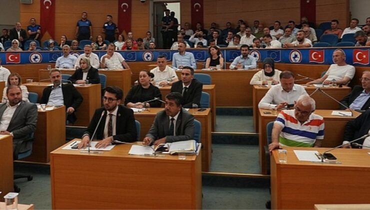 Yeniden Refah Partisi’nde Boğaziçi Şoku; İki Meclis Üyesi İstifa Etti