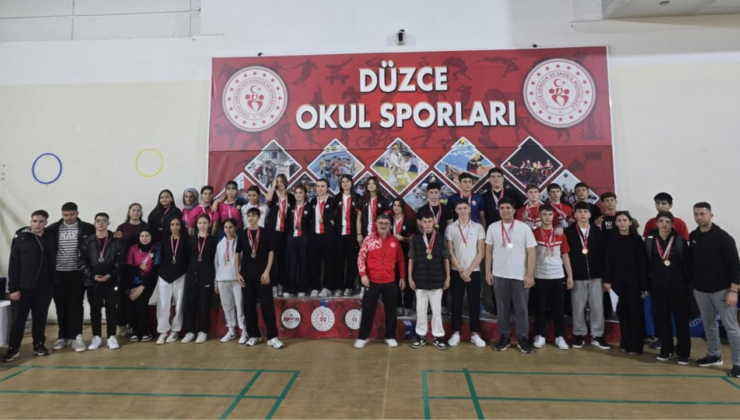 Okul Sporları Bilek Güreşi Müsabakaları Tamamlandı: 161 Sporcu Kıyasıya Mücadele Etti