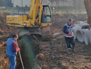 Beyköy’de Yol Açma ve Yağmur Suyu Hattı Çalışmaları Hız Kesmeden Sürüyor